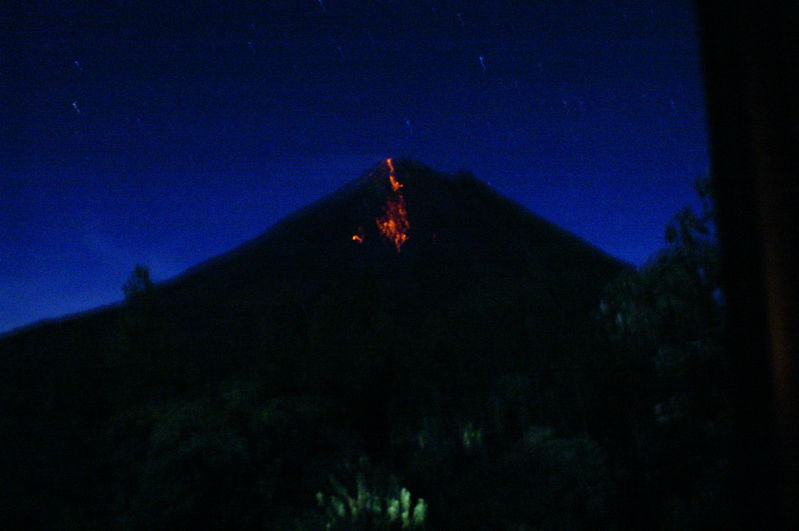 arenal volcano